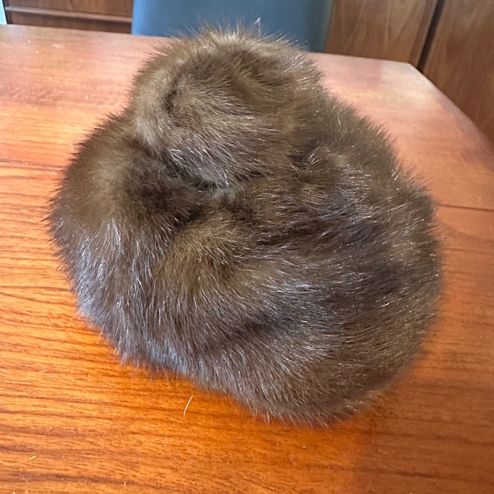 Vintage fur hat with fur pompom and fascinator